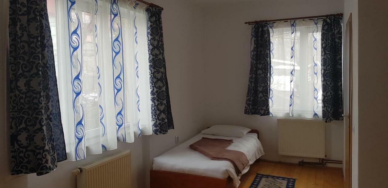 Séjour chez l'habitant Coroian House